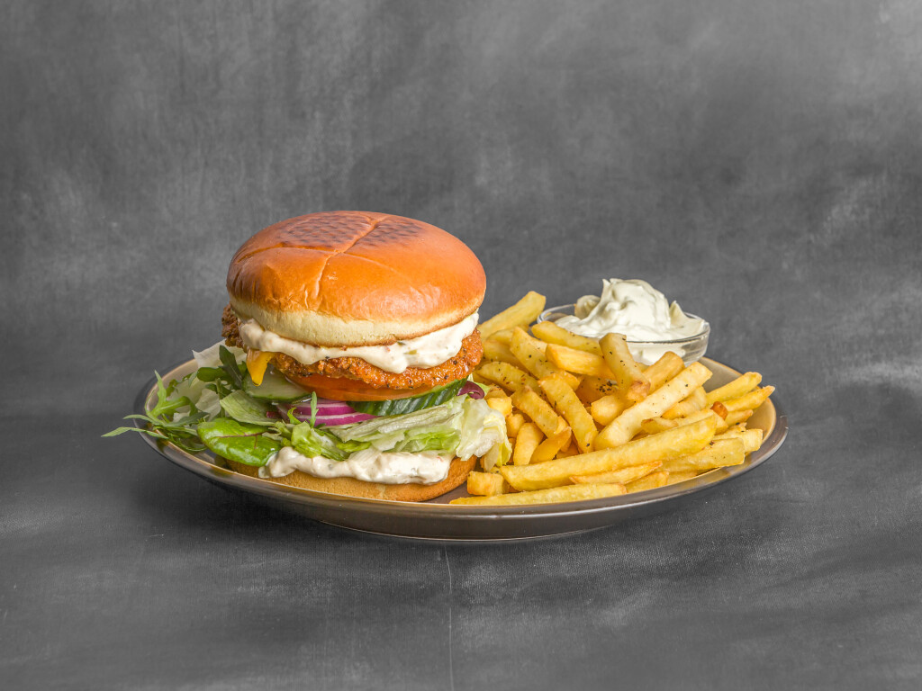 Hjemmelavet crispy chicken burger